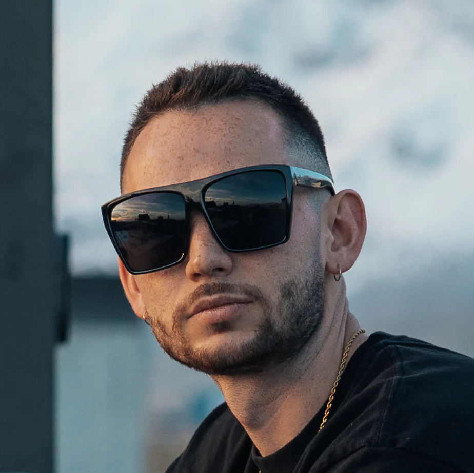 JERI Super Dark Lens Square Sunglasses - Image 7